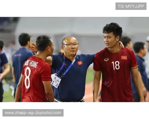 从战术核心到节奏掌控者现代足球中控盘型球员的全面崛起 从战术核心到节奏掌控者现代足球中控盘型球员的全面崛起